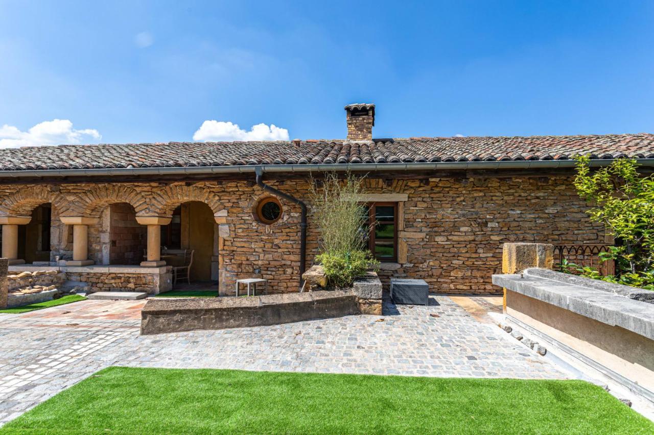 Domaine De La Ruisseliere Hotel Lacenas Buitenkant foto