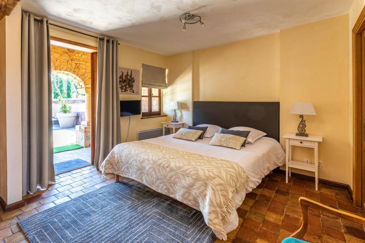 Domaine De La Ruisseliere Hotel Lacenas Buitenkant foto